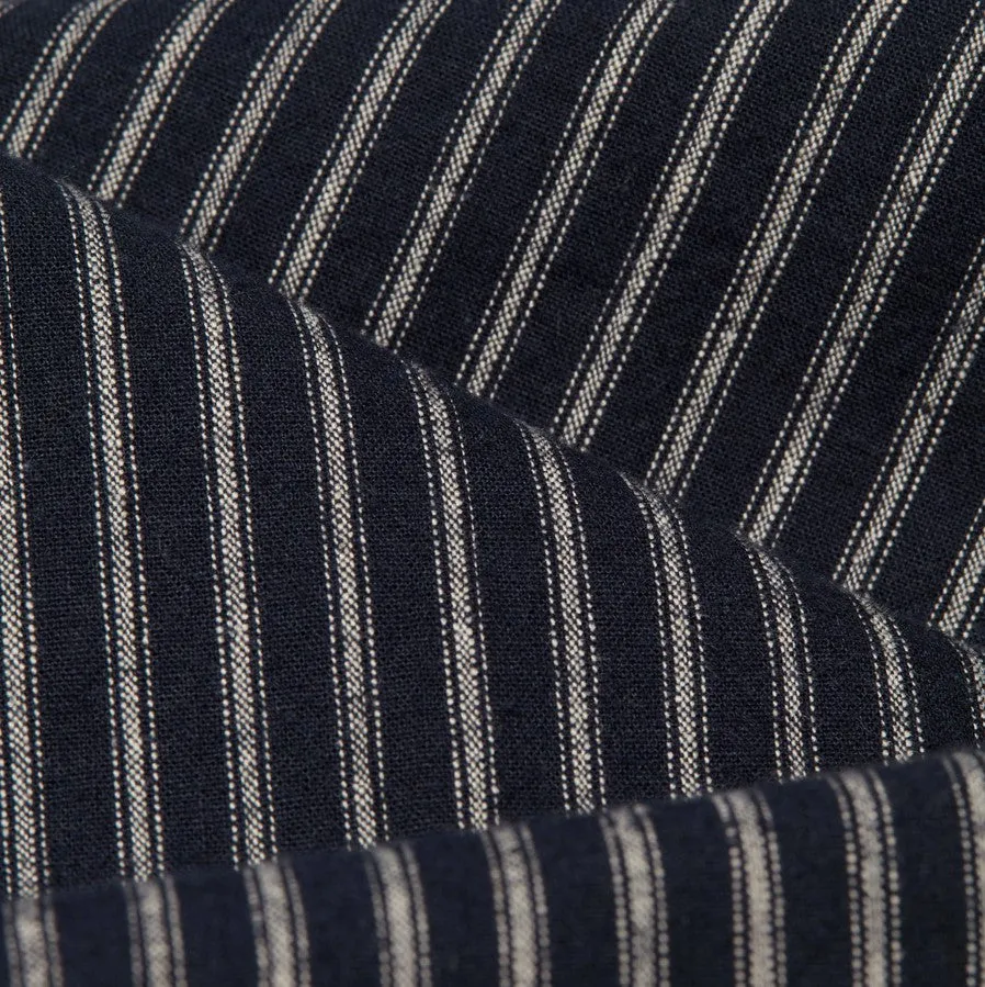 Didcot Shirt in Vertical Navy Stripe