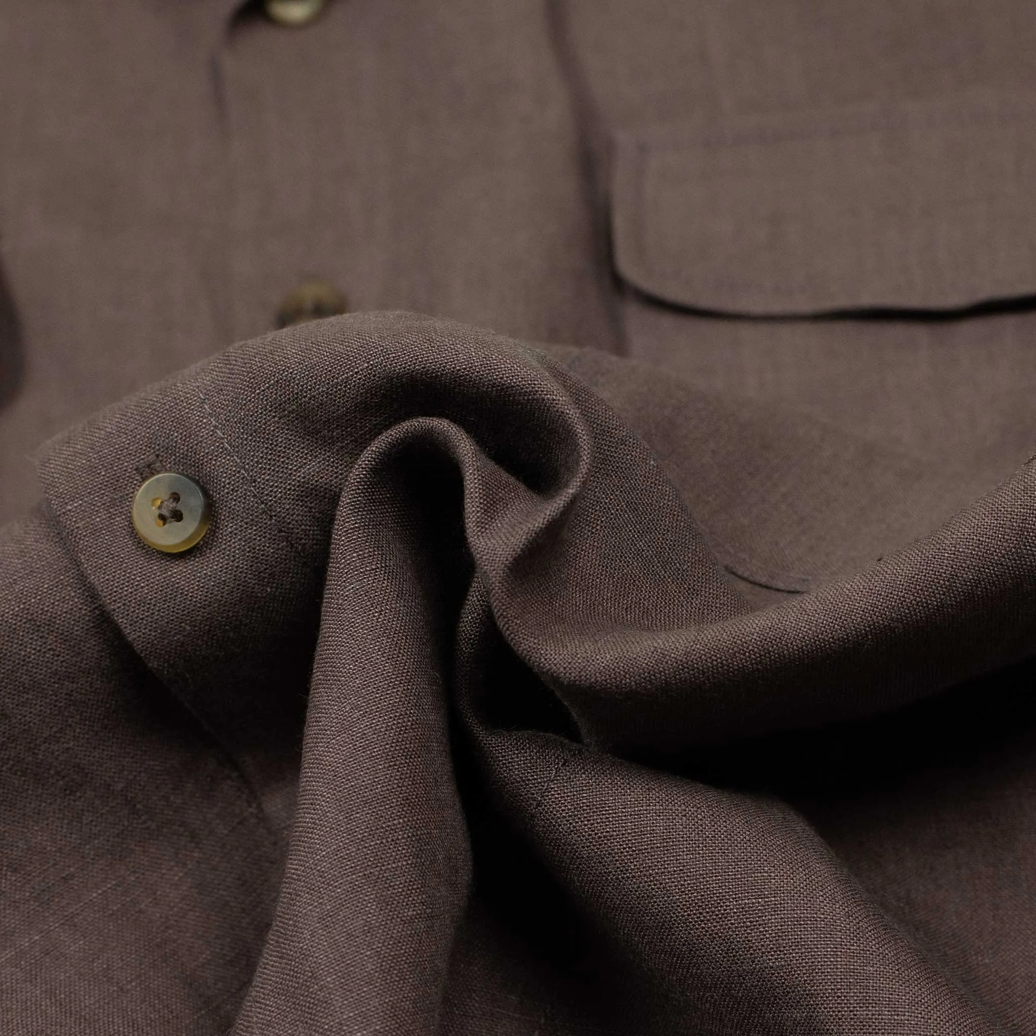 Two pocket overshirt in Plum Belgian linen